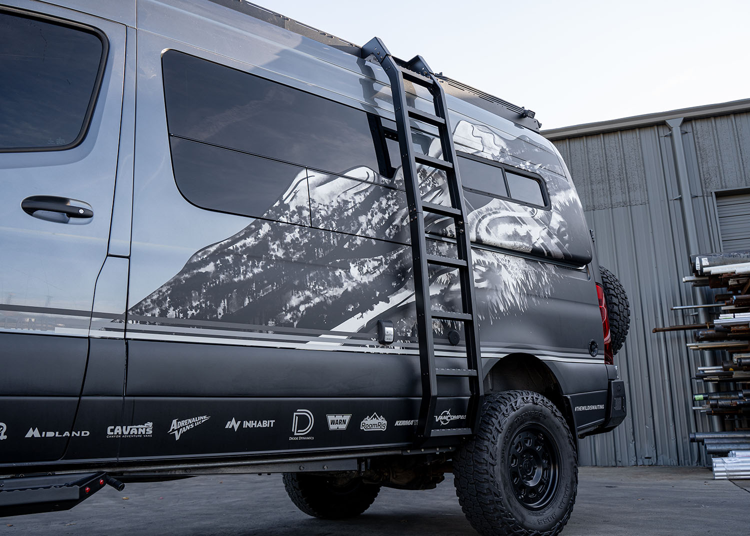 Mercedes Sprinter (2007+) Flatpack Ladder